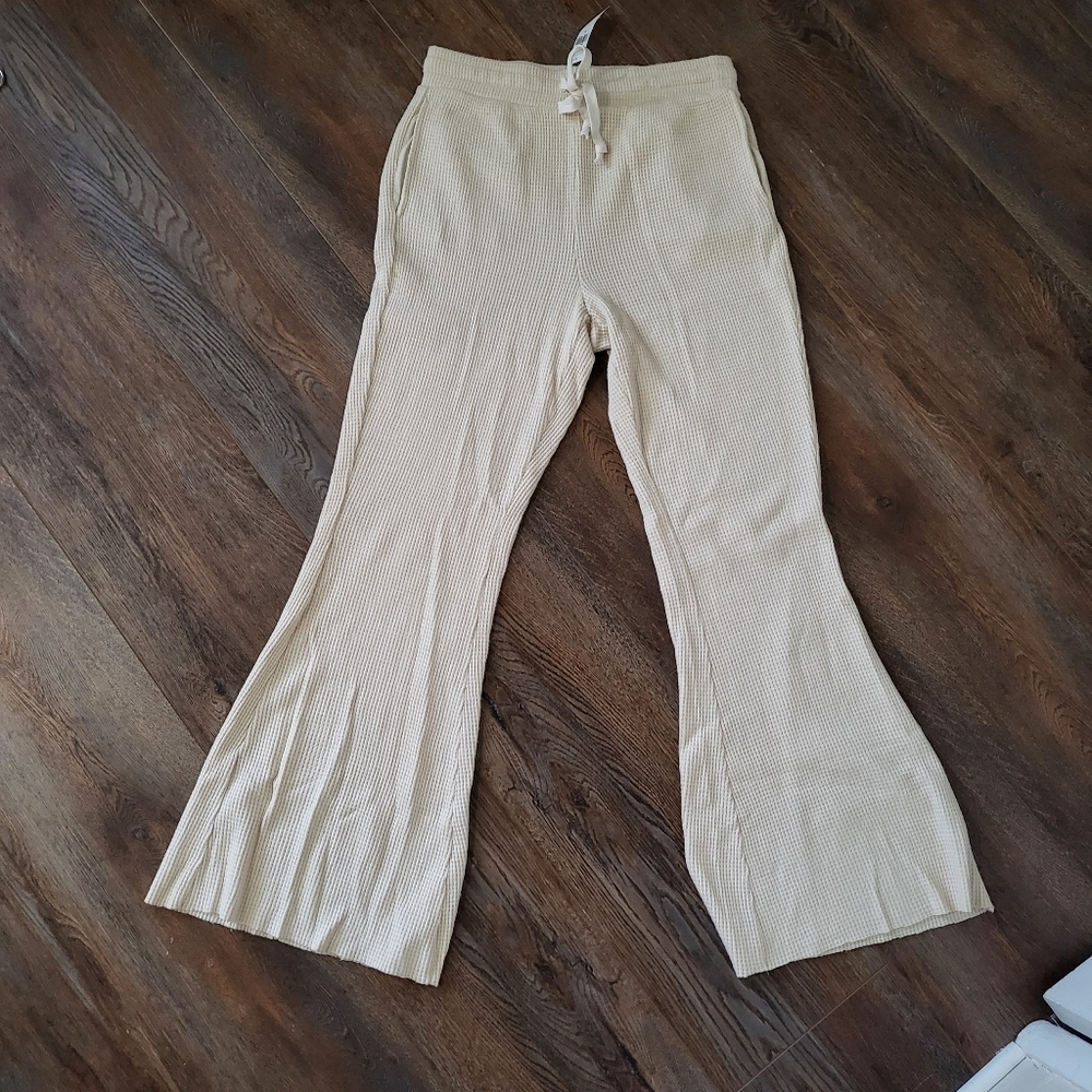 Knit bell bottom pants